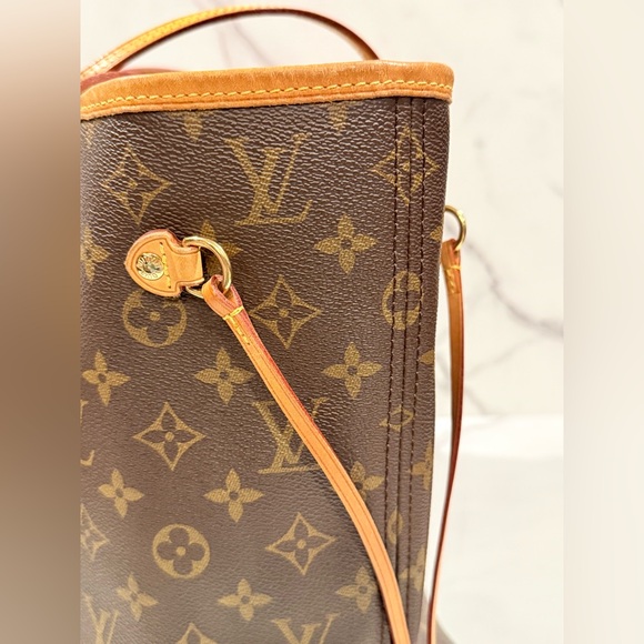 Louis Vuitton Neverfull Mm - Picture 6 of 16